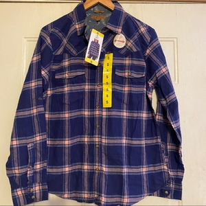 Jach’s girlfriend flannel shirt‎